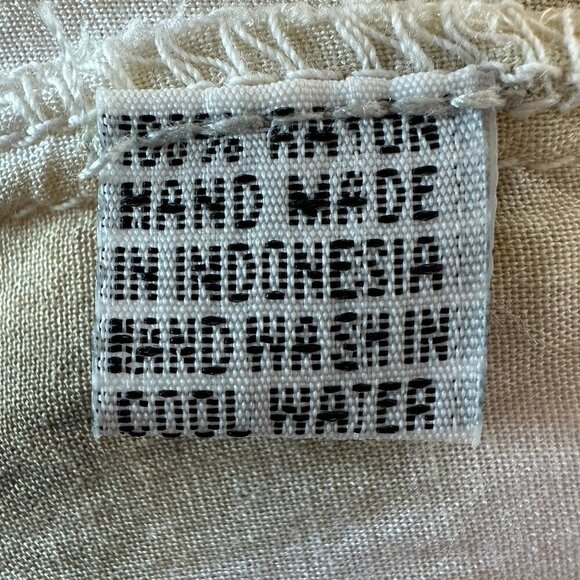 Tiare Hawaii Fluttery Cold Shoulder Ruffle Sleeves Top Size Medium Green/Cream - Picture 6 of 8